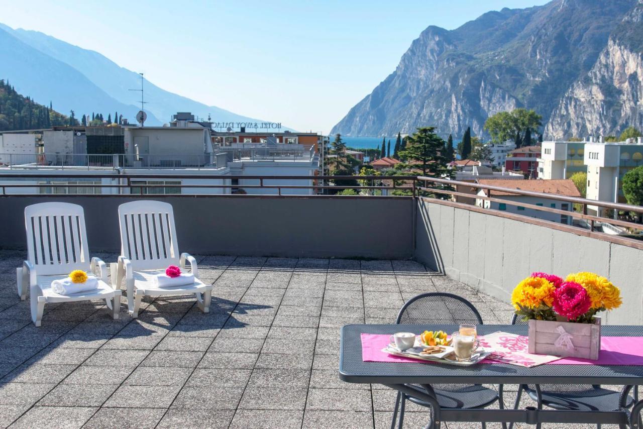 Residence Monica Riva del Garda Eksteriør bilde