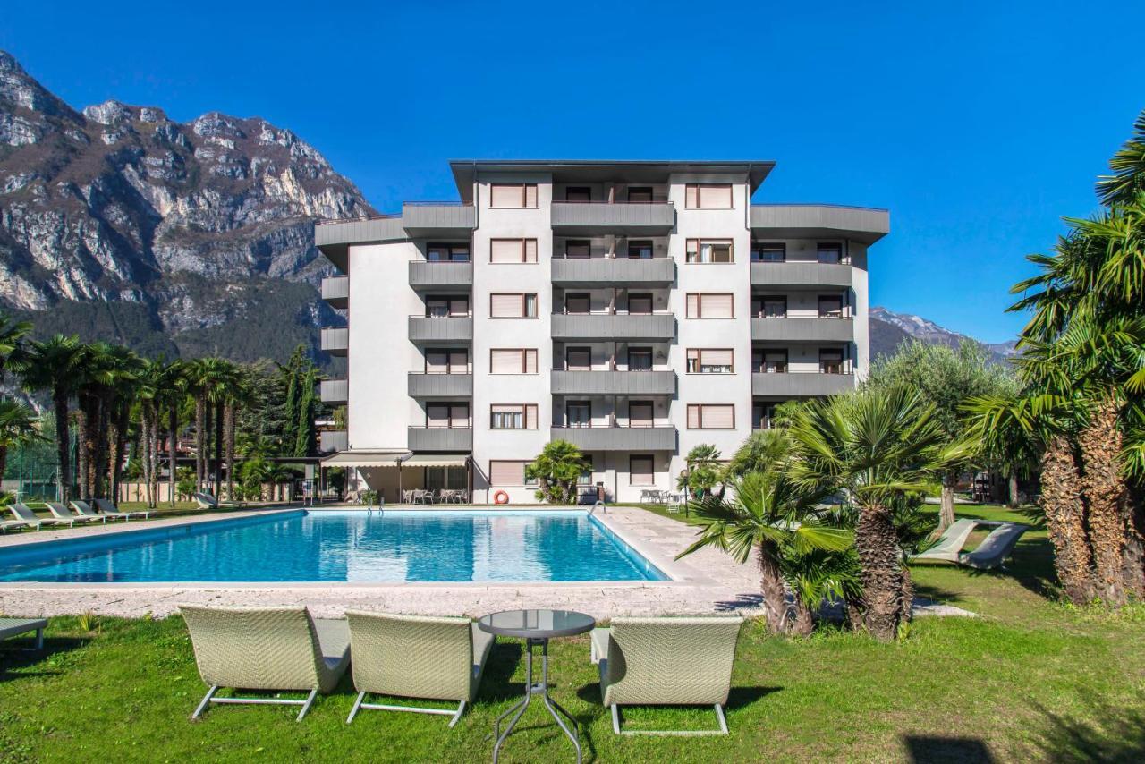 Residence Monica Riva del Garda Eksteriør bilde
